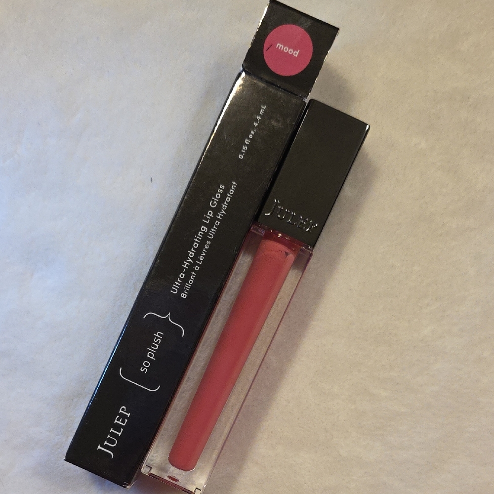 New~ Julep So Plush Ultra Hydrating Lip Gloss - Mood Pink